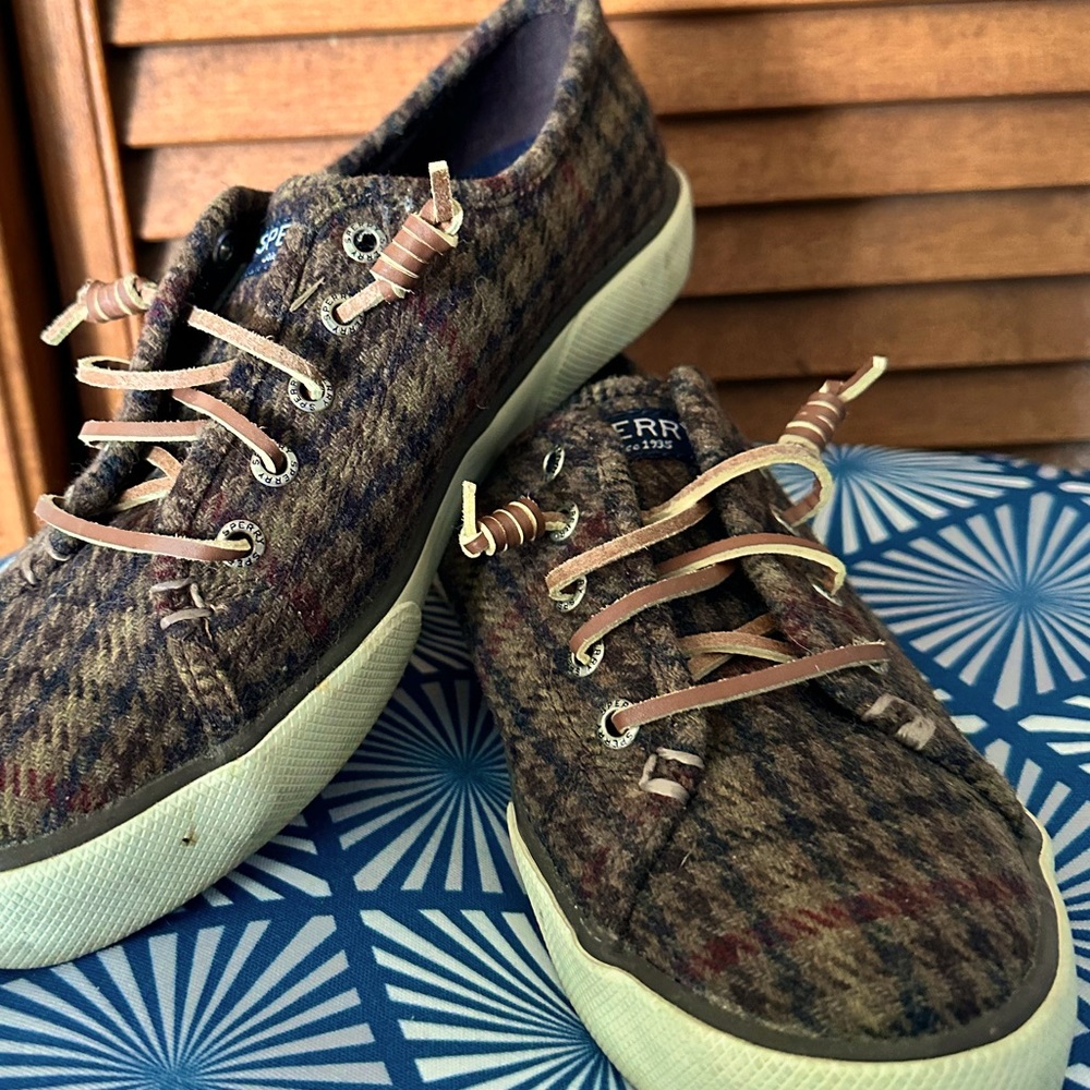 Wool crest vibe sneakers by Sperry